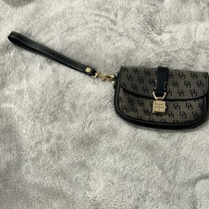 Dooney& Bourke wristlet